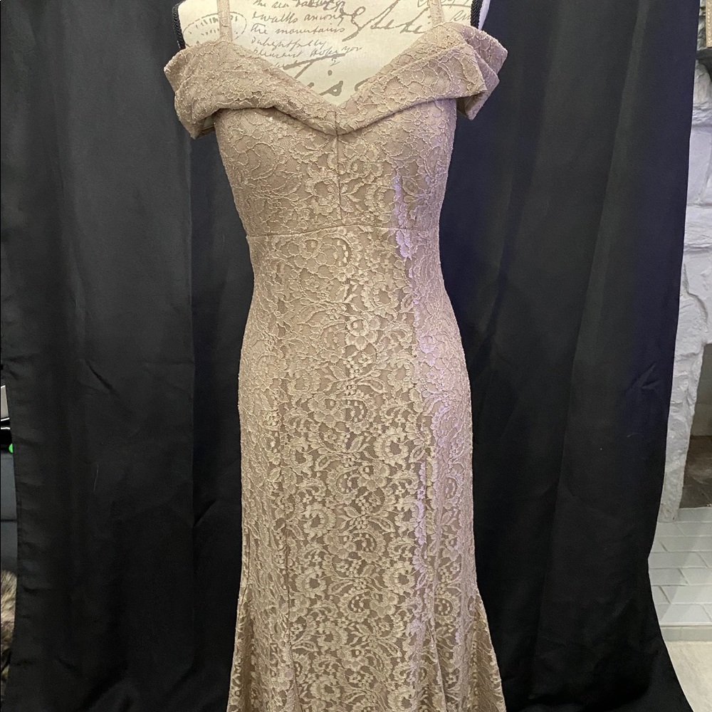 Beautiful champagne gold mermaid style dress !